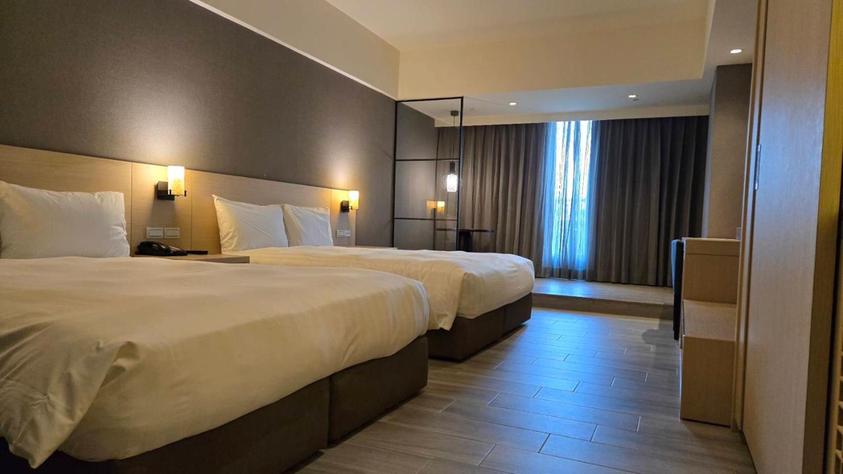 Grand Bay Resort Hotel Hengchun Exterior photo Deluxe room